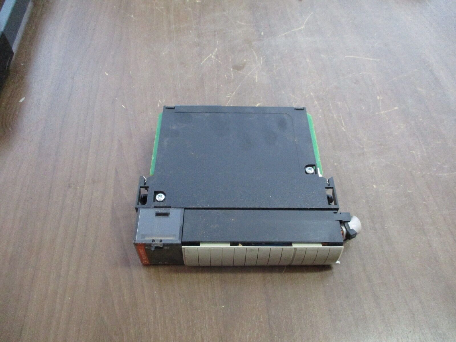 Allen-Bradley Relay Isolated Output Module 1756-OW16I Ser. A 16PT N.O.