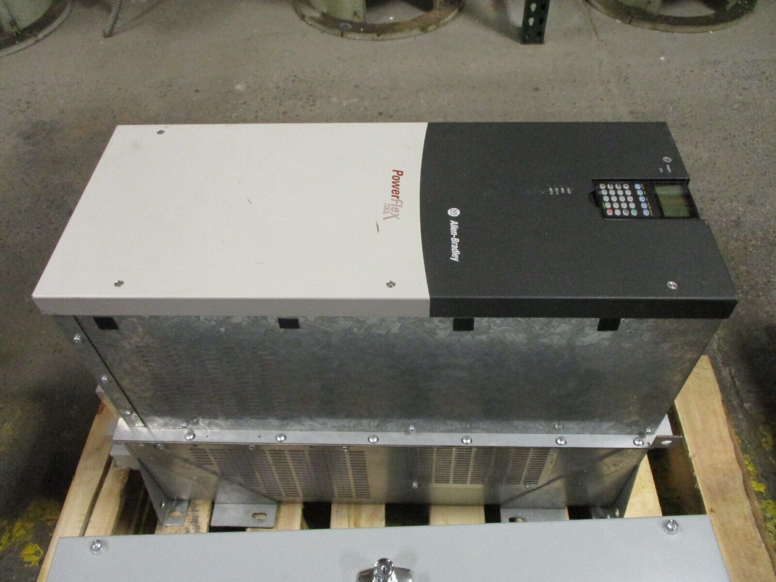 Allen-Bradley PowerFlex 700L AC Drive 20LD360-DEM0 300HP 3Ph Liquid-Cooled Used