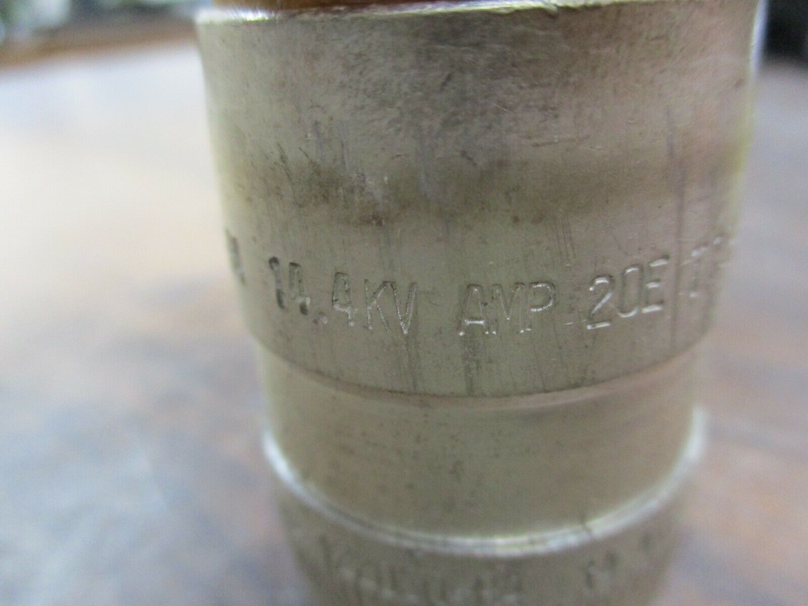 S&C SM-4 Fuse Refill Unit 122030-R4 20E 14.4KV Used