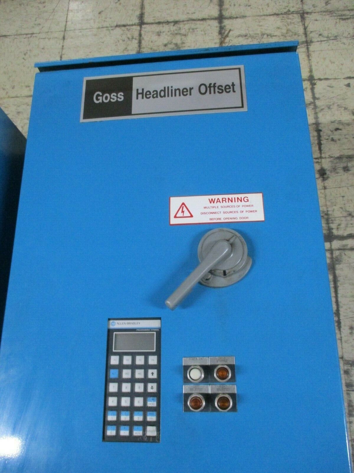 Allen-Bradley Series 2 DC Unit Drive 1395-AR-1B-A140-FE1-CF1-LD-AD-SA 75HP Used
