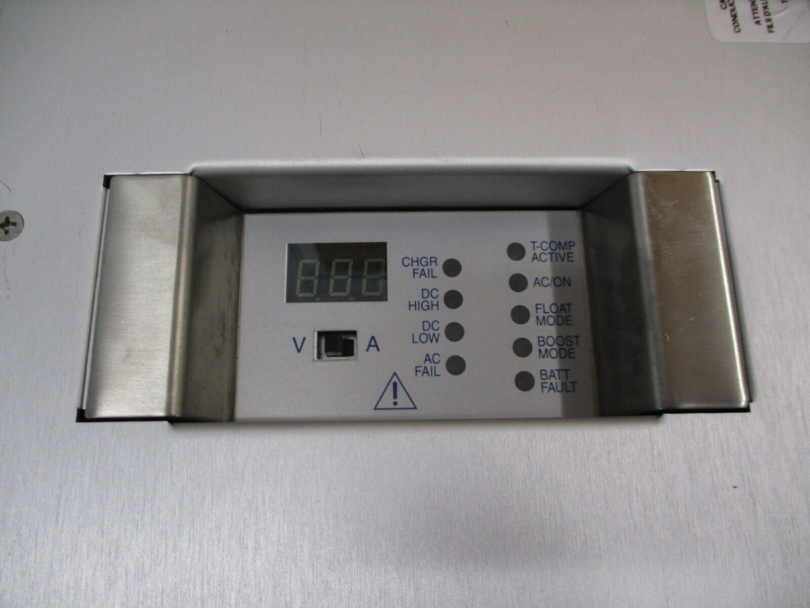 Sens EnerGenius Battery Charger NRG22-10-RC *Missing (1) Cover Screws* Used