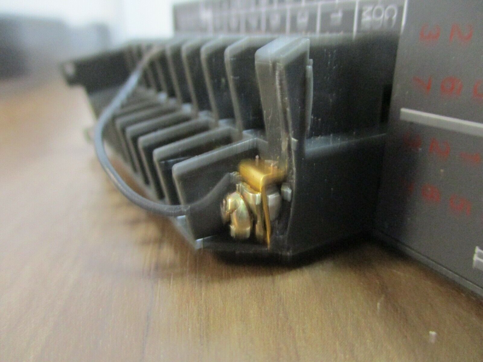 Facts Engineering Sink/Source Input Module F3-16ND3F 12-24VDC Used