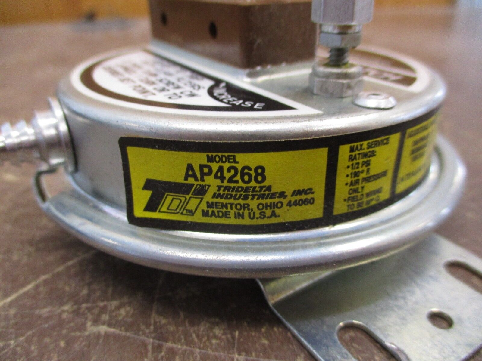 Liebert / Tridelta Filter Clog Switch AP4268 Used