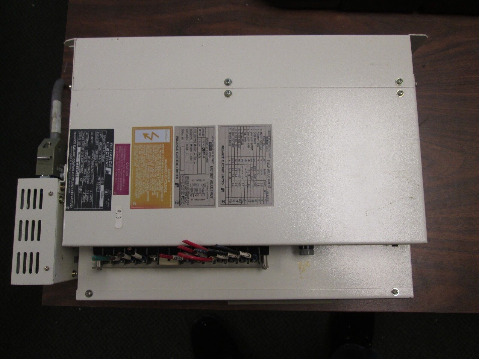 Reliance Brushless AC Servo Drive 3RA2001 Type HR2000 Used