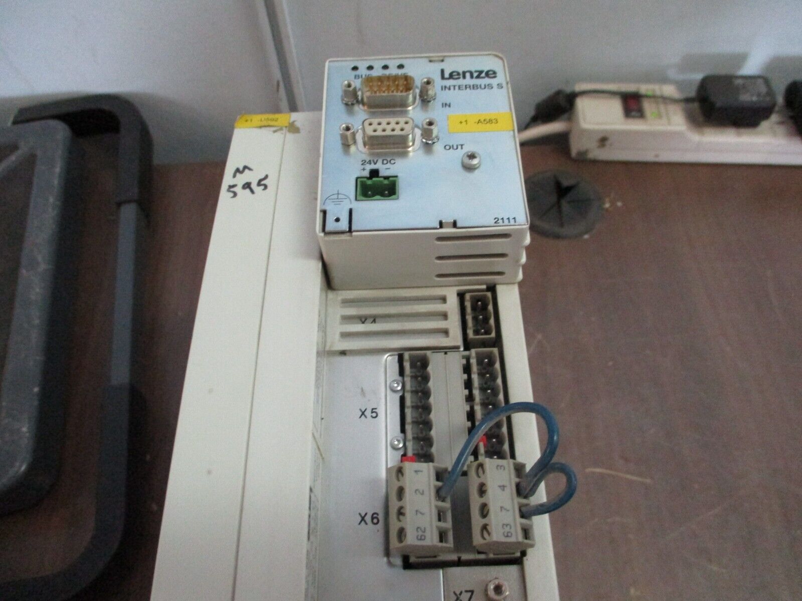 Lenze Servo Controller EVS9323-ES Input: 3Ph 400/480V 3.9A 3.2kVA 50/60Hz Used