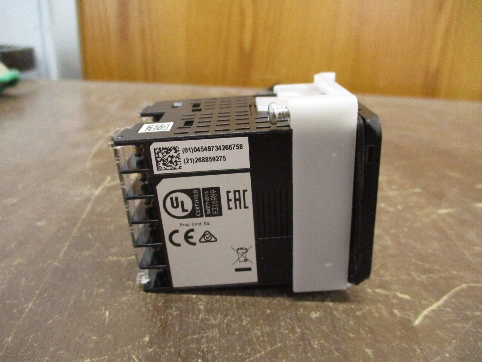 Omron Digital Controller E5CC-CX3A5M-000 100-240VAC 50/60Hz New Surplus