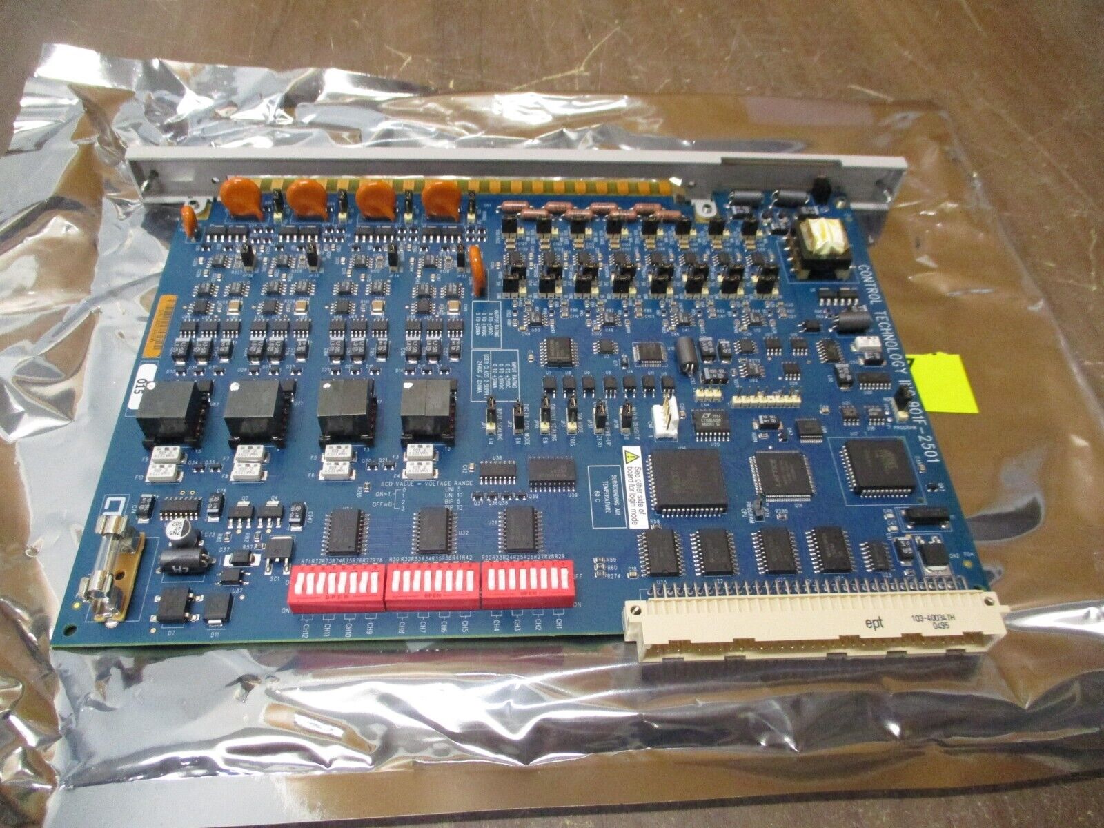 Control Technology Analog I/O Module 2501 Rev. 015 8 In / 4 Out New Surplus