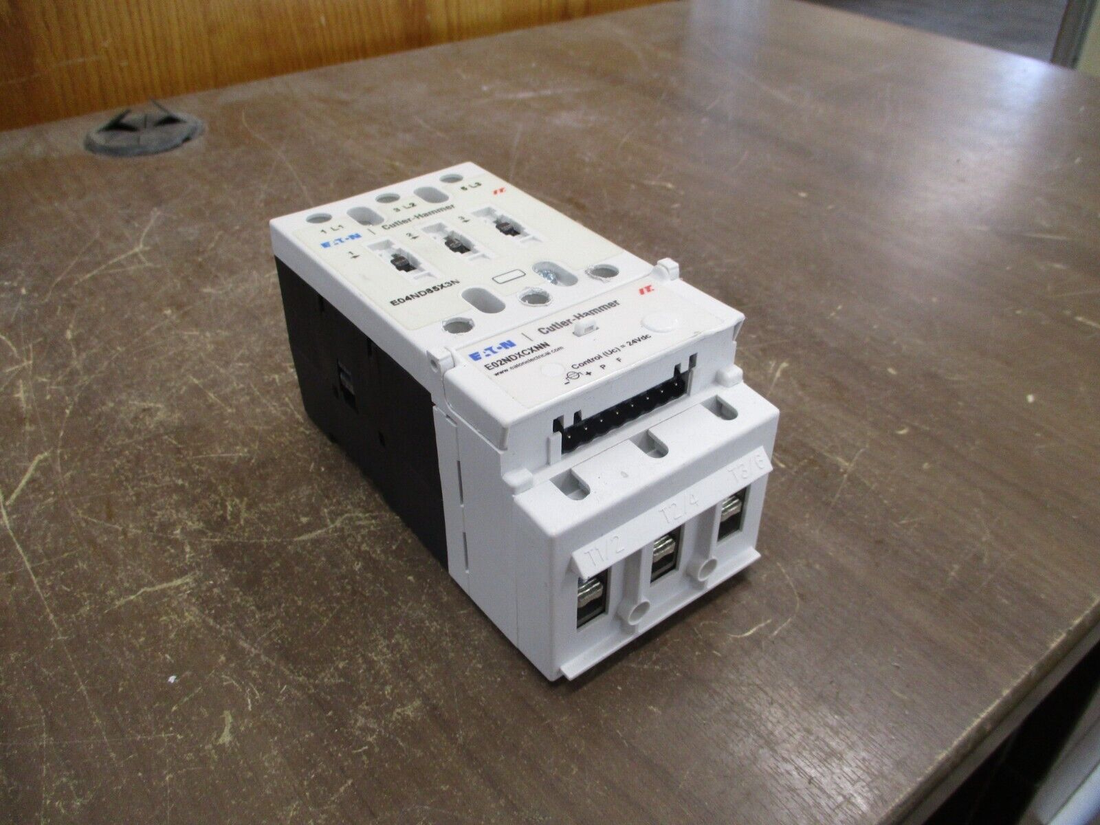Eaton Contactor E04ND85X3N 24VDC Coil 85A 600V Used