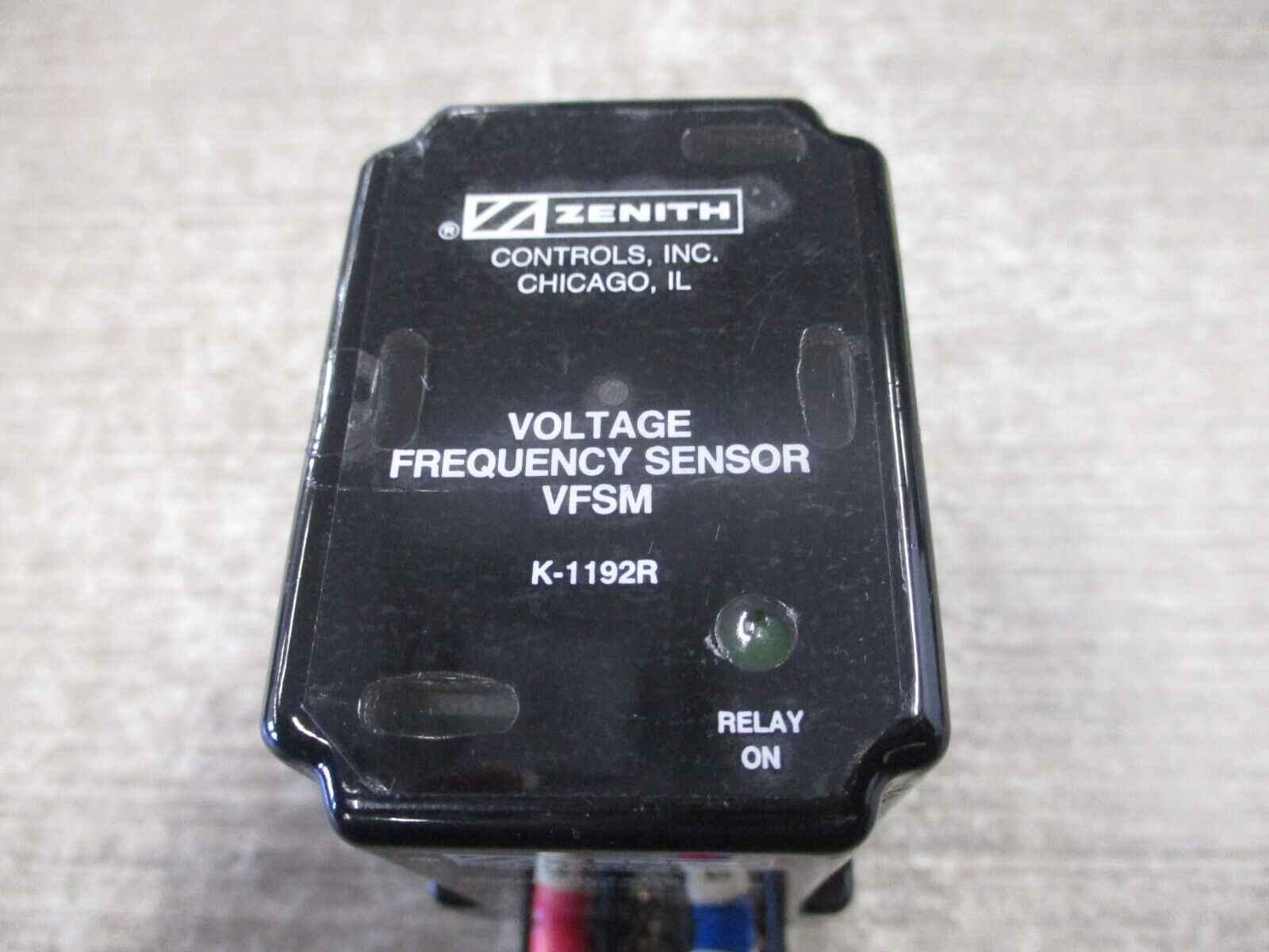 Zenith VFSM-1 Voltage Frequency Sensor K-1192R 120V 50/60Hz W/Base Used
