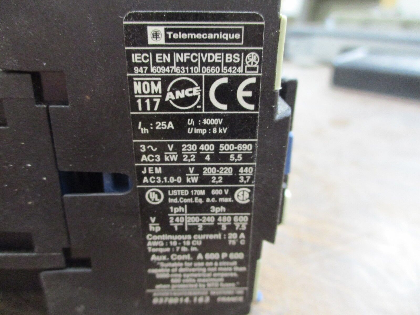 Telemecanique Contactor LC1 D09 10 120V Coil 20A 600V Used