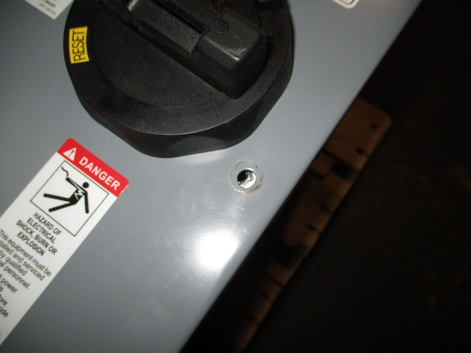 Square D Econoflex Altivar AC Drive w/ Bypass 8839 58EJG4VY Ser. A 15HP 3Ph Used