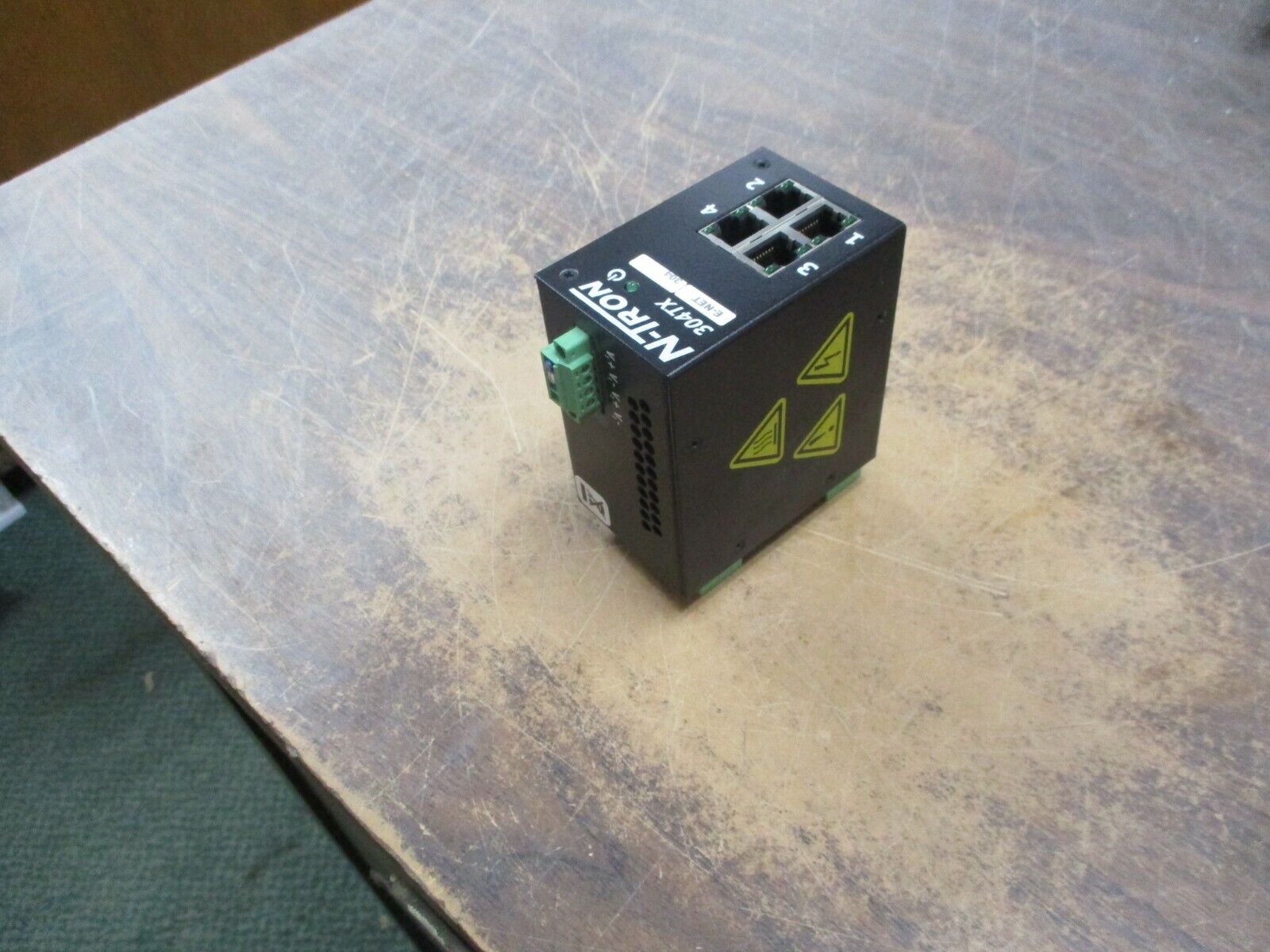 N-Tron Industrial Ethernet Switch 304TX 4-Port 10-30VDC 0.5A Used