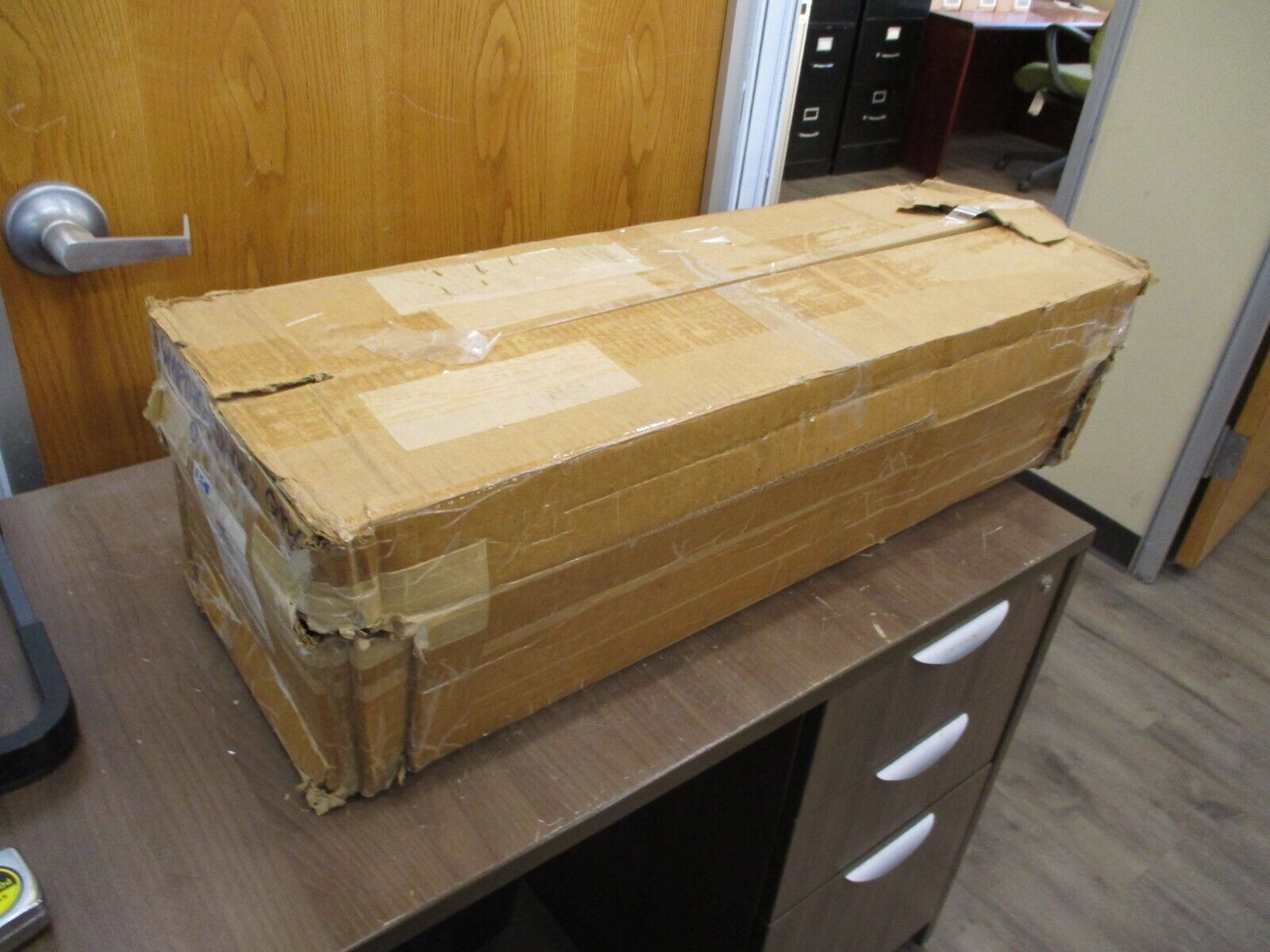 Eaton Enclosed Circuit Breaker HJD3250F 150A Trip 3P 600V FJDN250 Enclosure