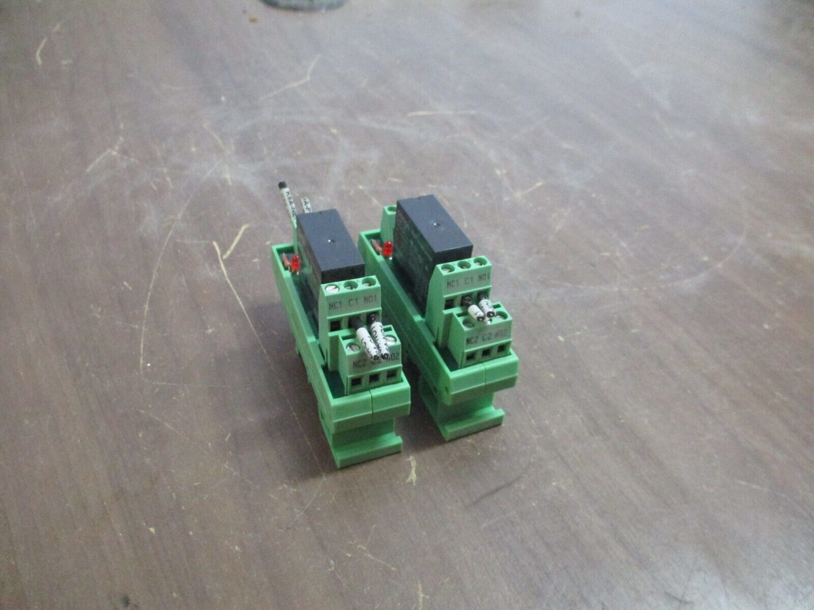 Phoenix Contact Relay Module UMK22-REL 24/21-21 24VDC Coil *Lot of 2* Used