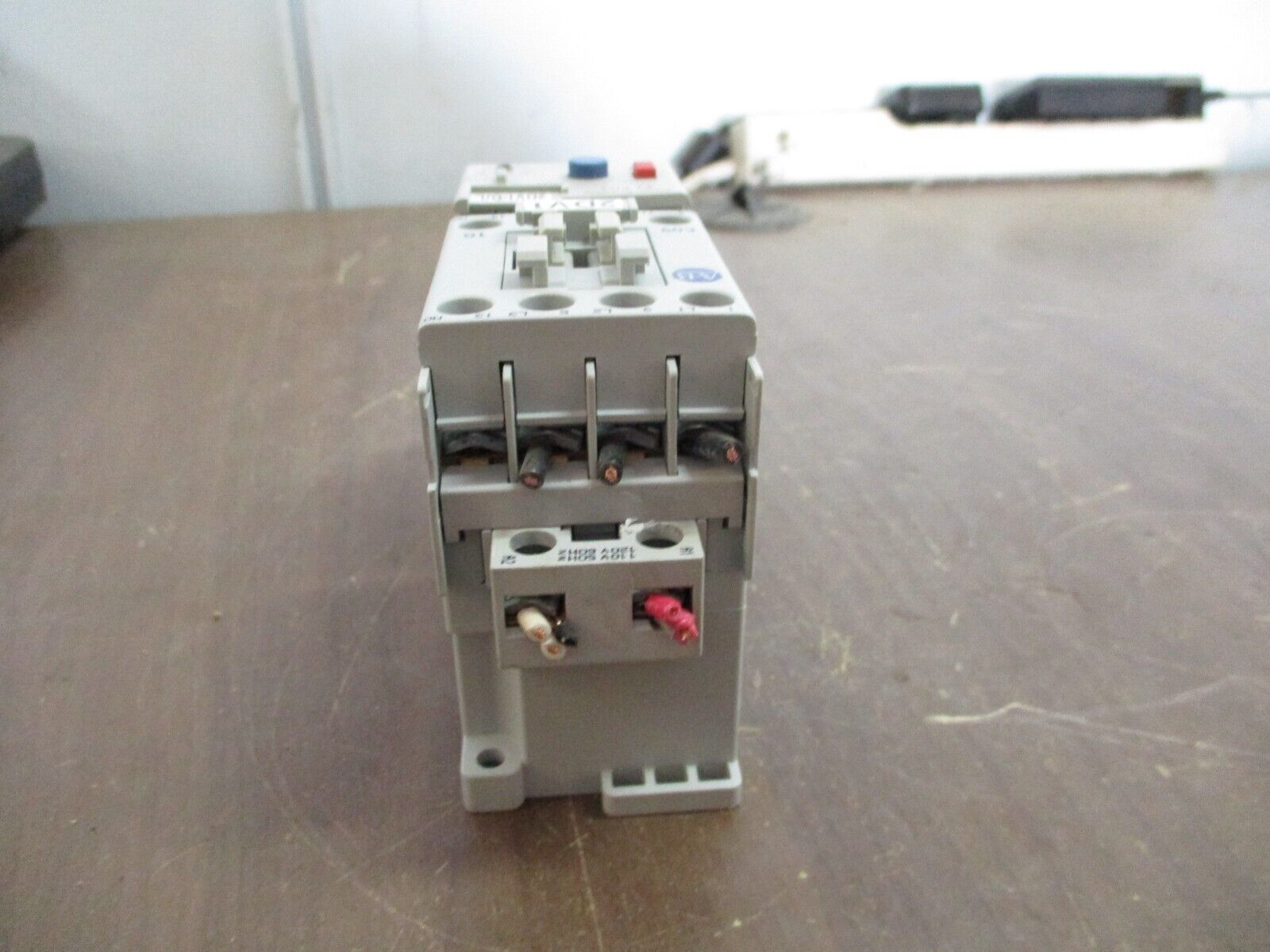 Allen-Bradley Starter 100-C09*10 / 193-EECB 120V Coil Trip: 1.0-5.0A Used