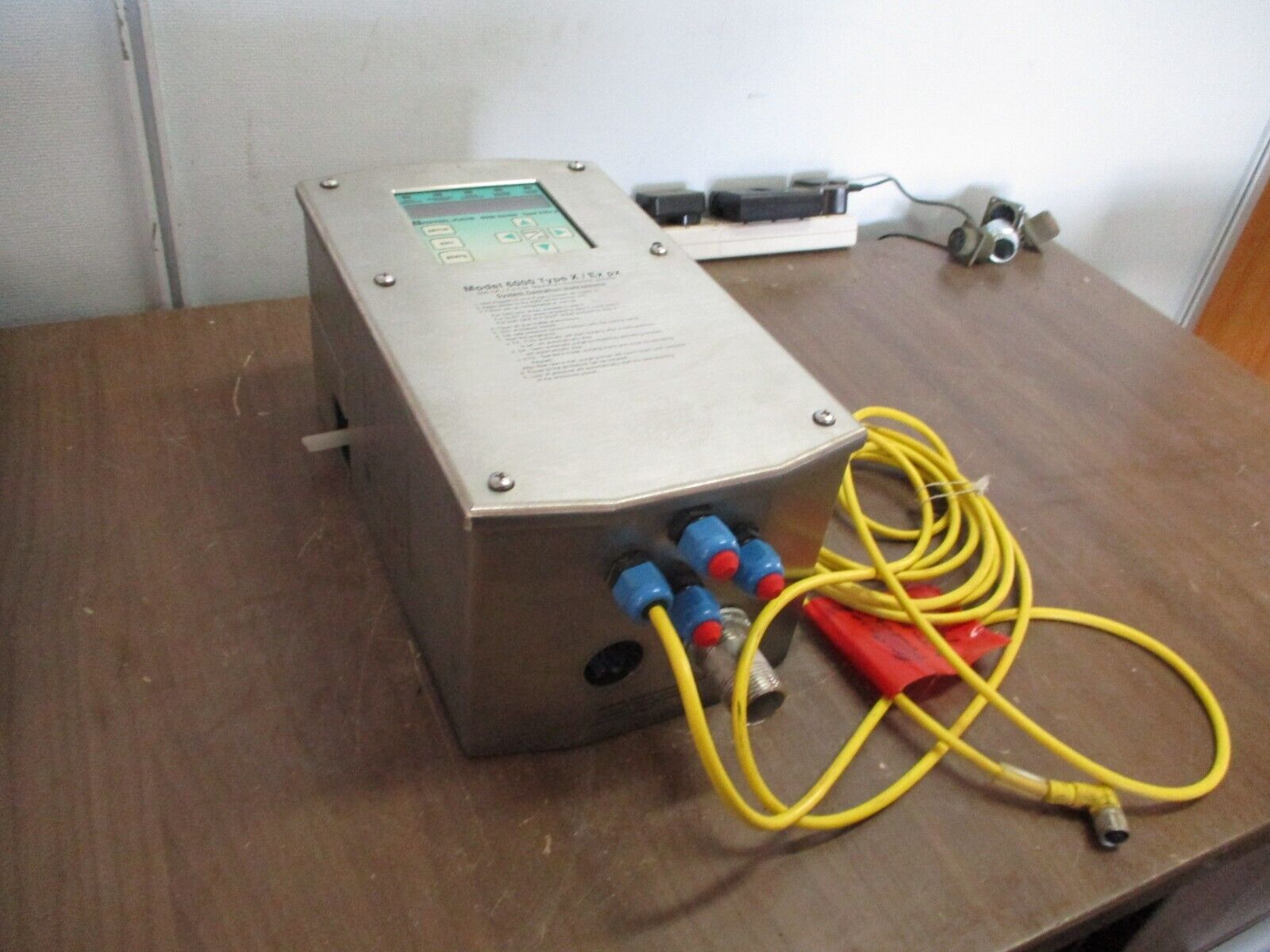 PepperL + Fuchs Purging System Control Unit Model 6000 Type X / Ex px Used