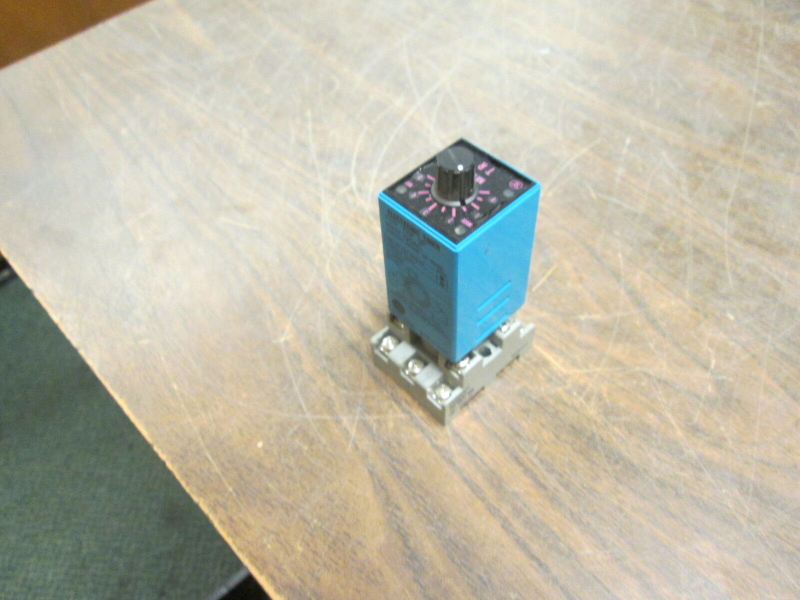 Westinghouse Timer TRF 2P 120VAC 10A, Used