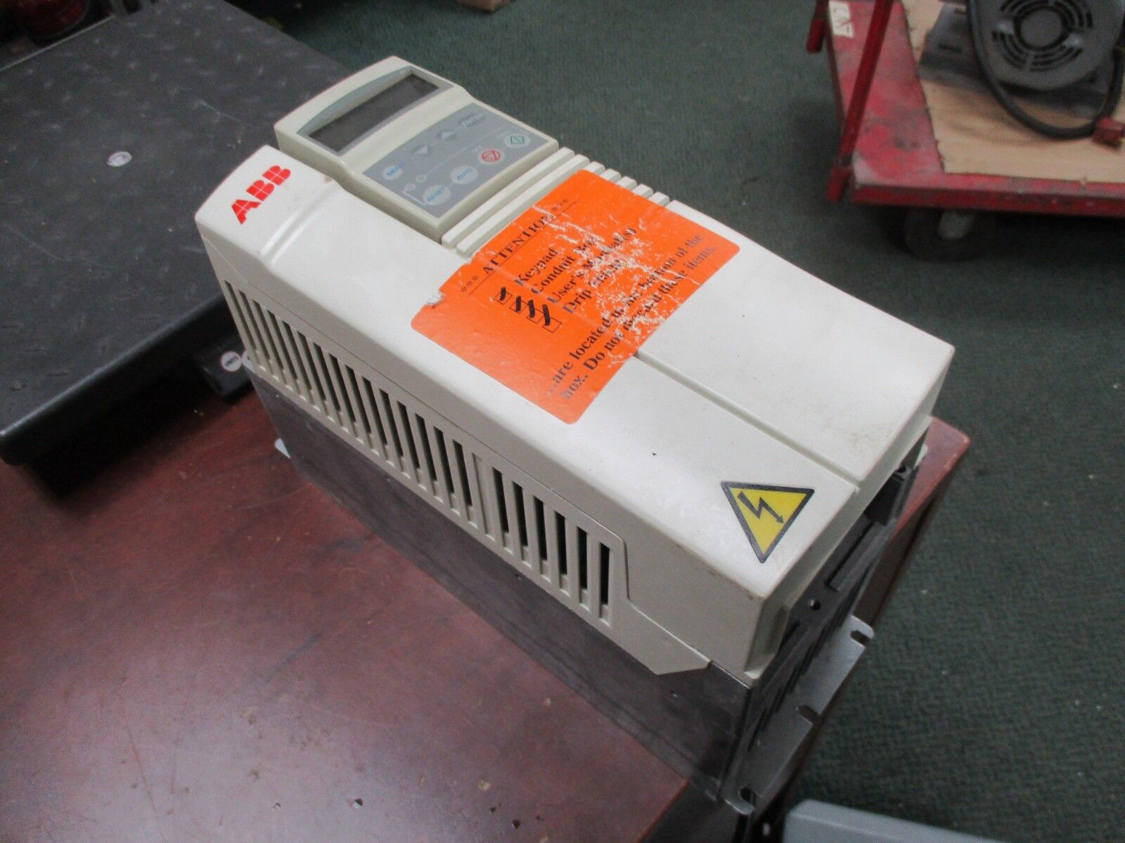 ABB ACH401 AC Drive ACH401600632 7.5HP 3Ph 380-480V Input Used