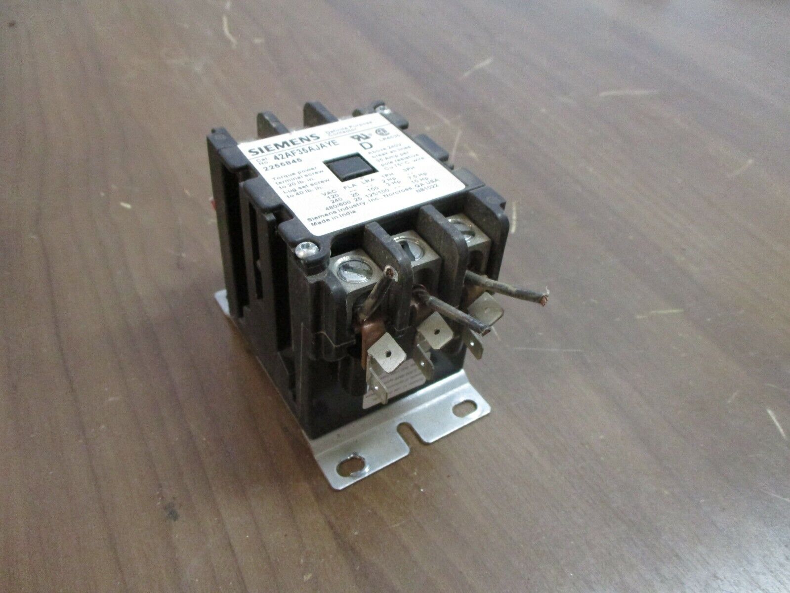 Siemens Definite Purpose Contactor 42AF35AJAYE 24V Coil 25A 600V Used