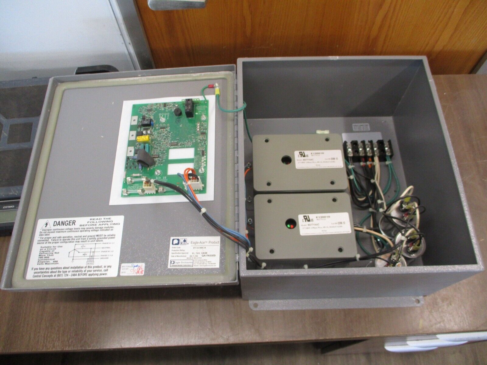 Liebert LM Series Surge Suppressor LM150277YANSE 277/480V 3Ph 4W+G 50/60Hz Used