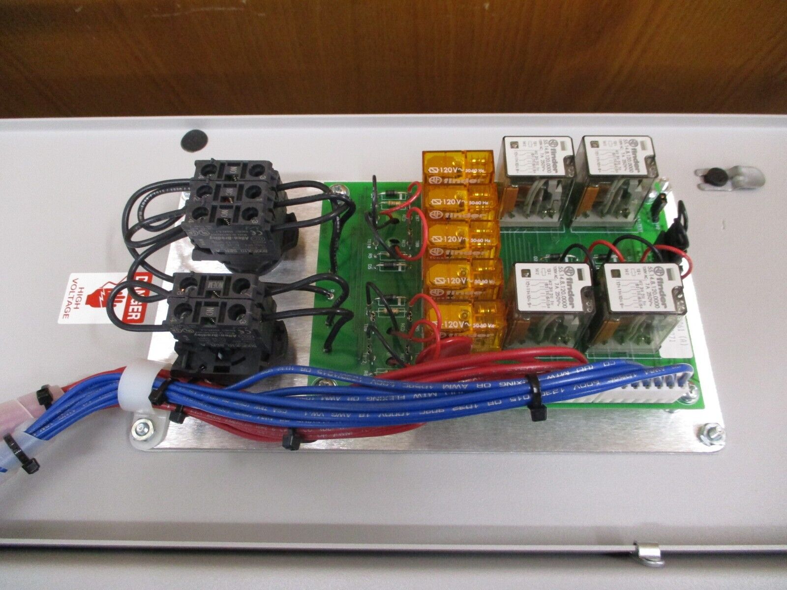 Allen-Bradley PowerFlex 400 AC Drive w/ Bypass 23C-D012A103NNBANN 7.5HP 3Ph