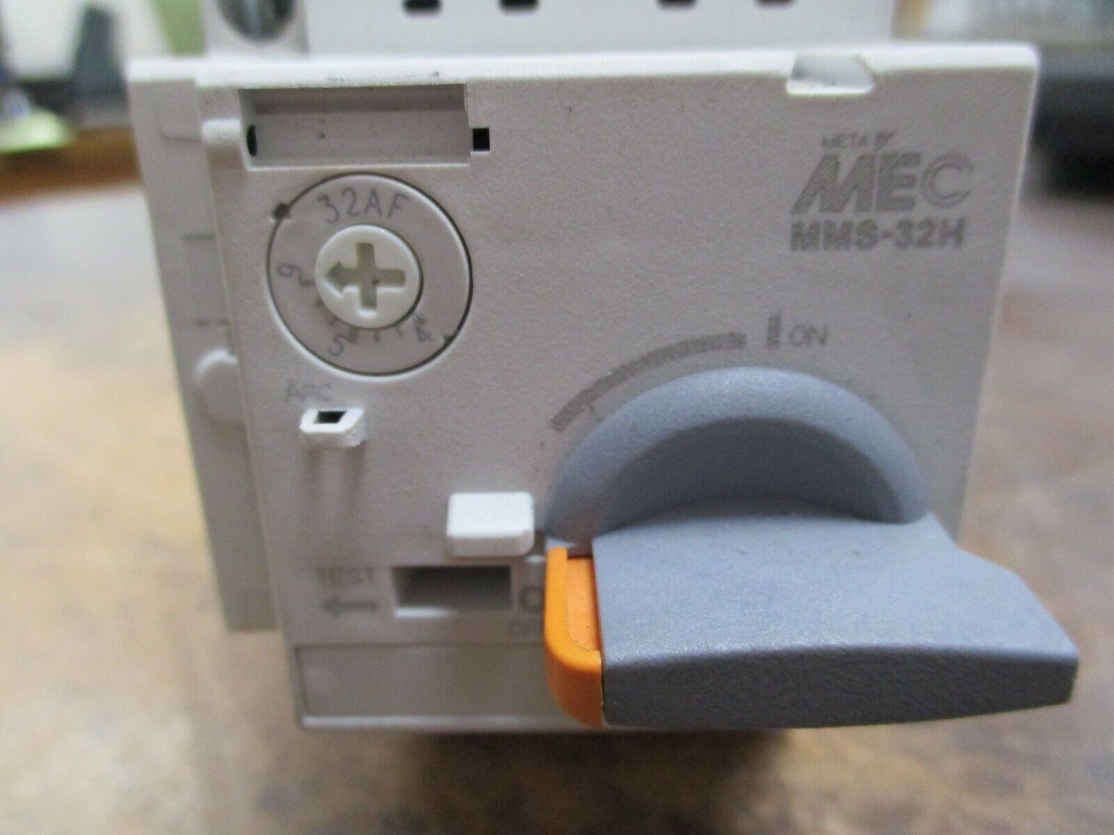 MEC Manual Starter MMS-32H Trip: 4-6A w/ Aux Contact Used