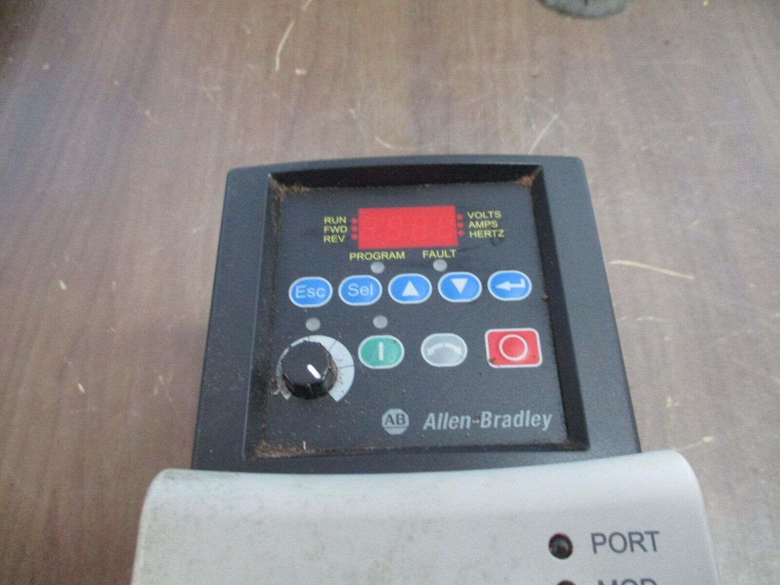 Allen-Bradley PowerFlex 40 AC Drive 22B-D1P4N104 0.5HP 3Ph Used