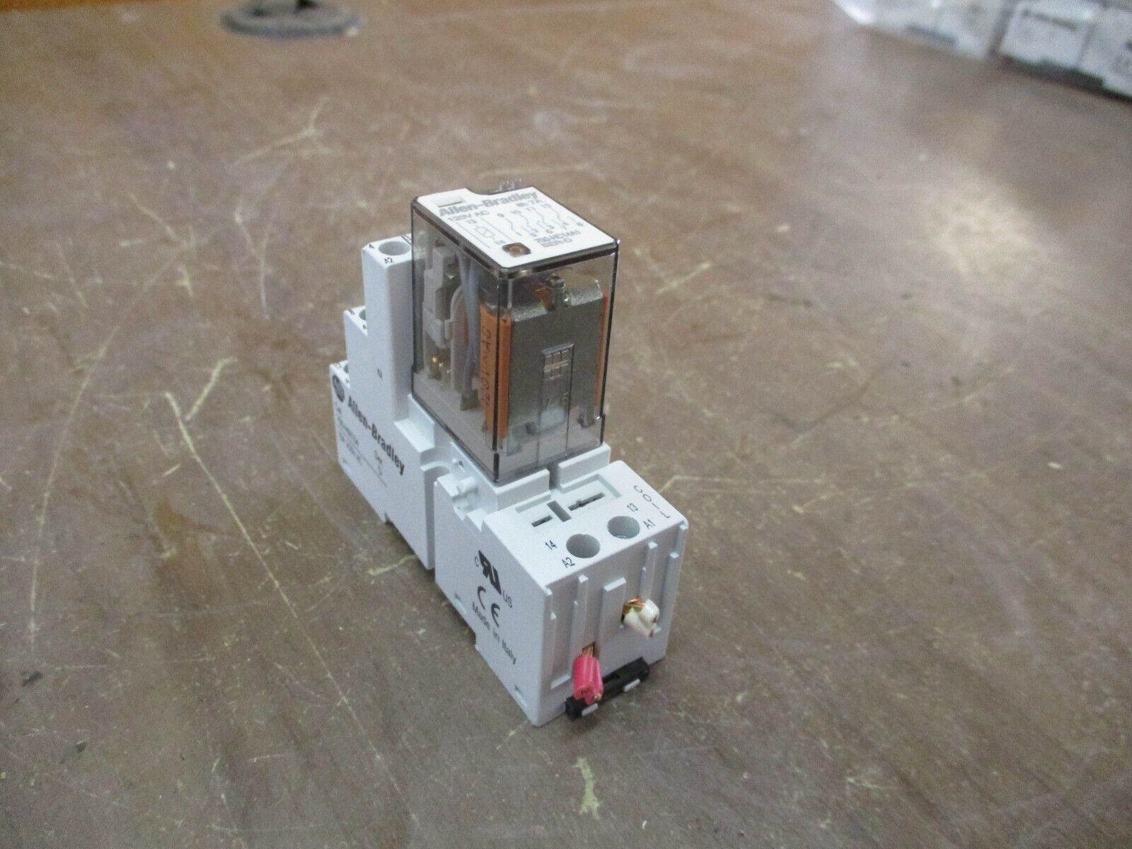 Allen-Bradley Relay w/ Base 700-HC14A1 Ser. D 120V Coil 700-HN104 Base Used