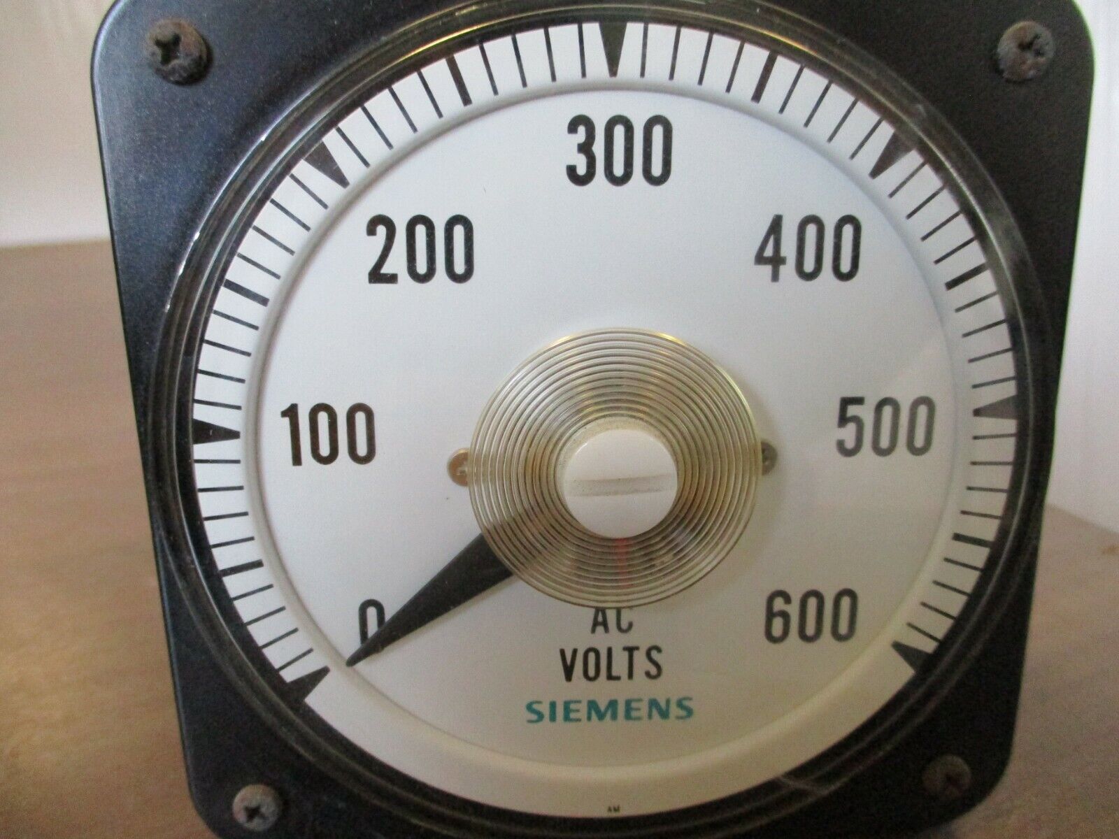 Siemens/Yokogawa AC Voltmeter 103021SJSJ7NAP/P Range: 0-600V Used