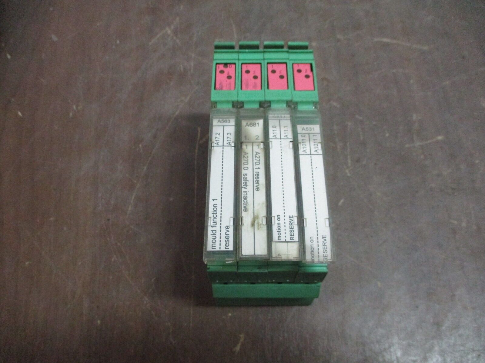 Phoenix Contact IBIL24DO8 Interbus Coupler 2726269 HW: 01 w/ Terminal Cover Used