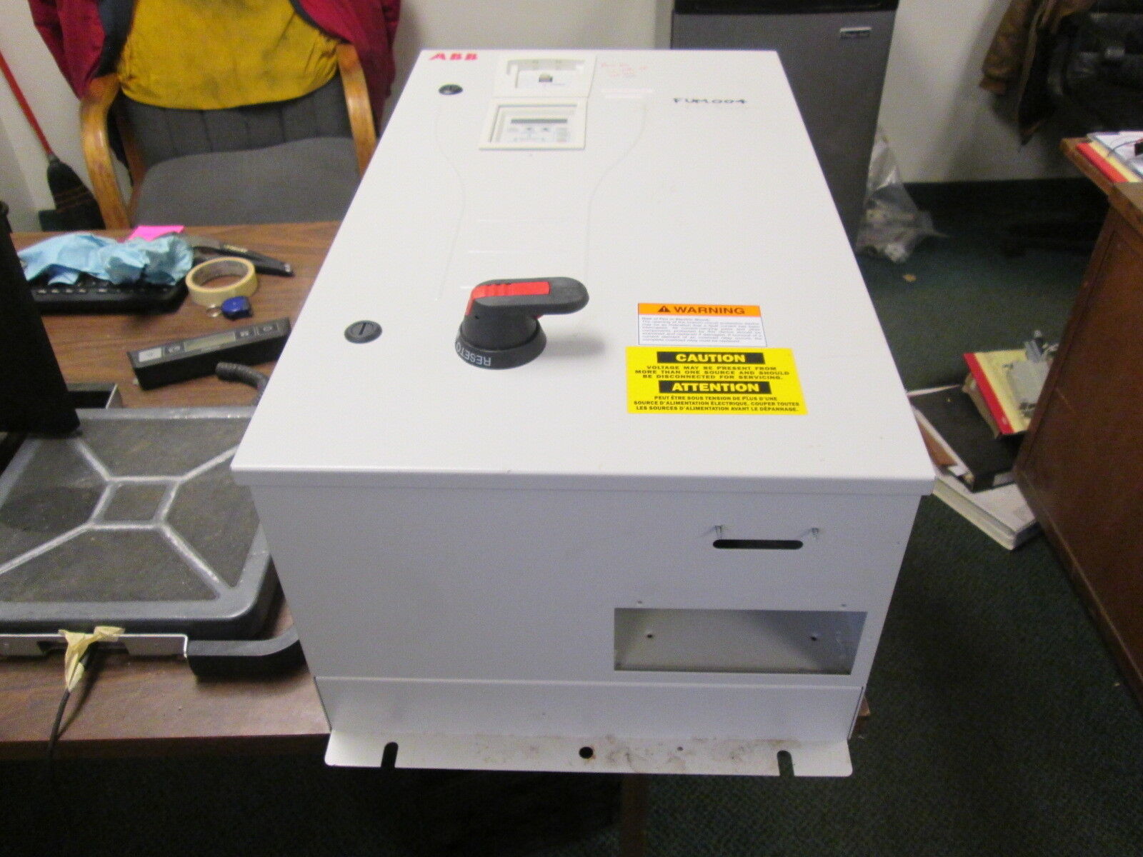 ABB ACH550 AC Drive w/ Bypass ACH550-BCR-07A5-2+F267 2HP 3Ph Used