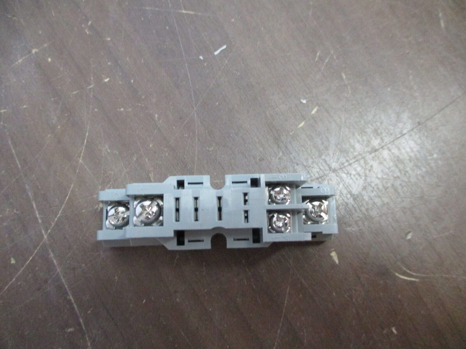 IDEC Relay Base SH1B-05 *Box of 18* New Surplus