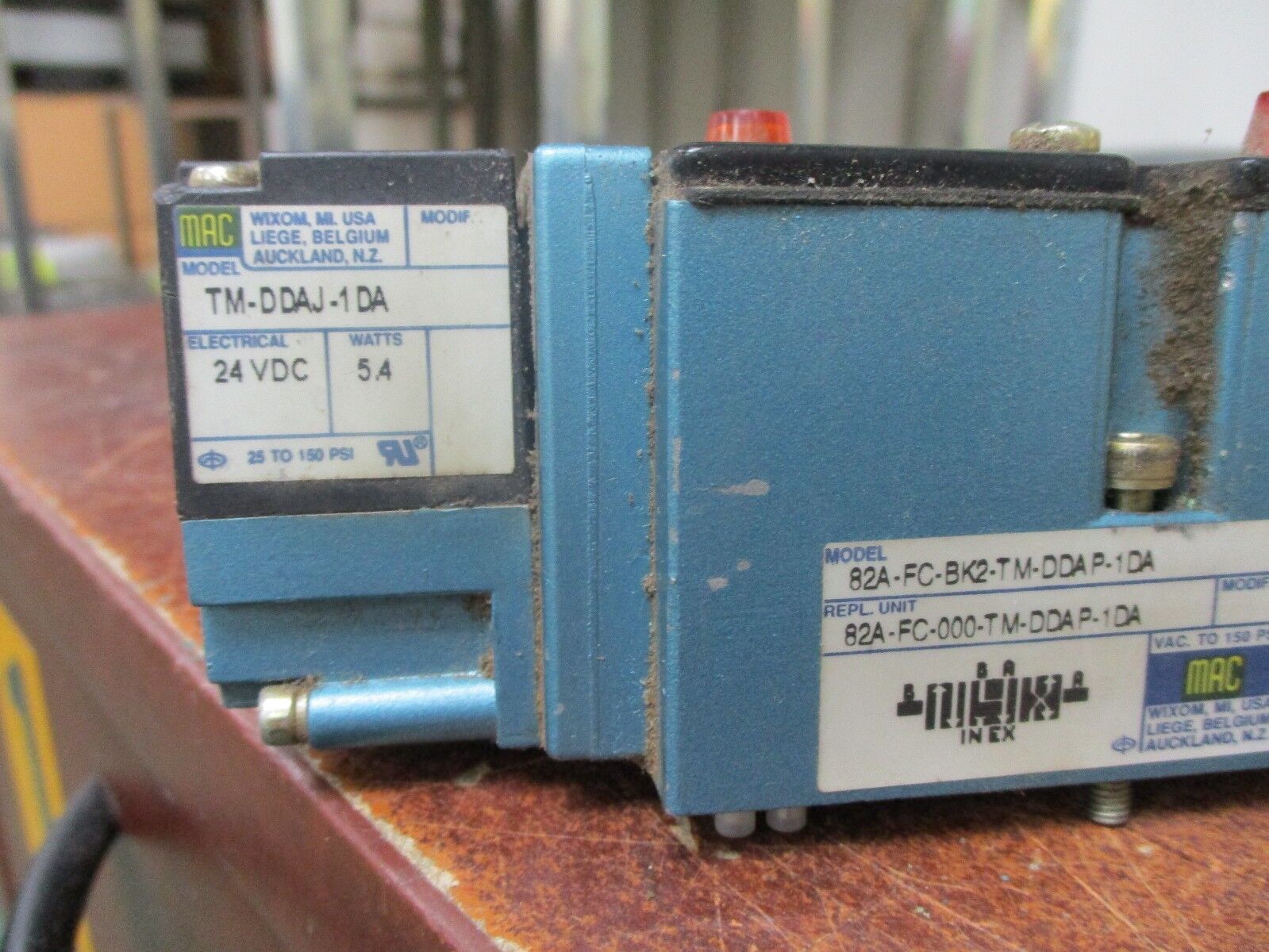 MAC Solenoid Valve 82A-FC-BK2-TM-DDAP-1DA W/Pilot Valve Operator Used