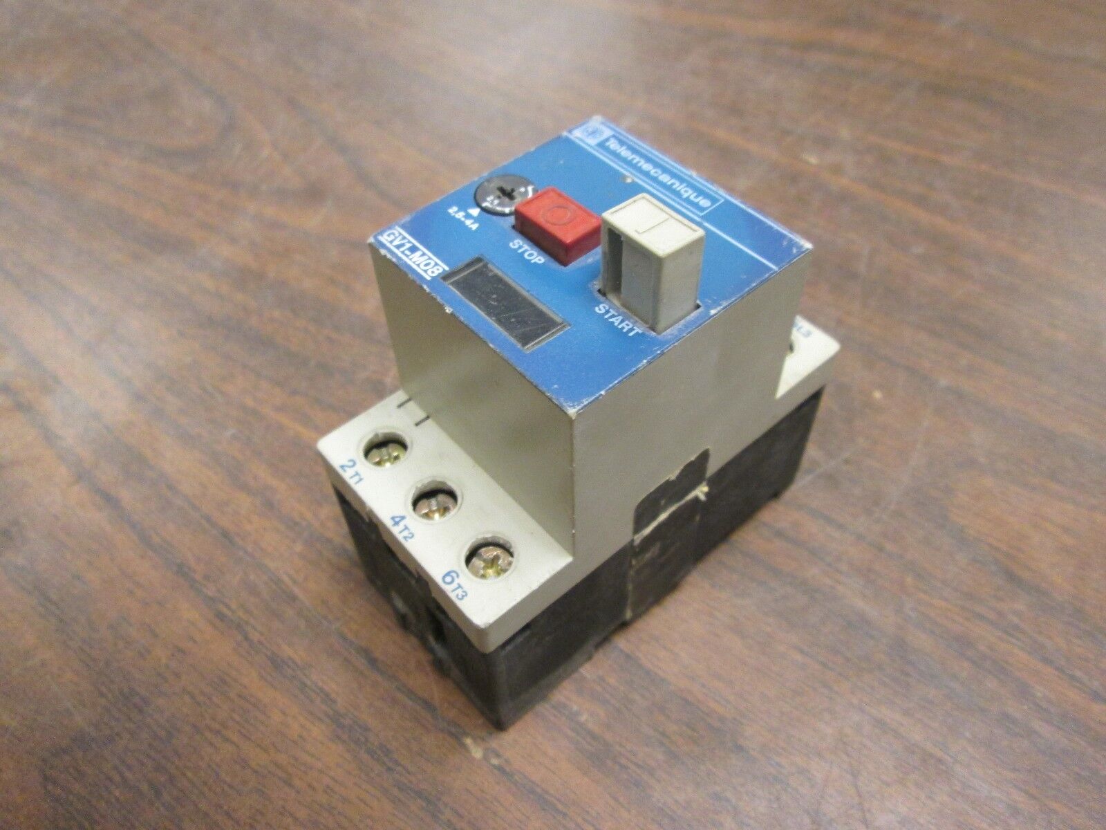 Telemecanique Manual Motor Starter GV1-M08 Range: 2.5-4A Used