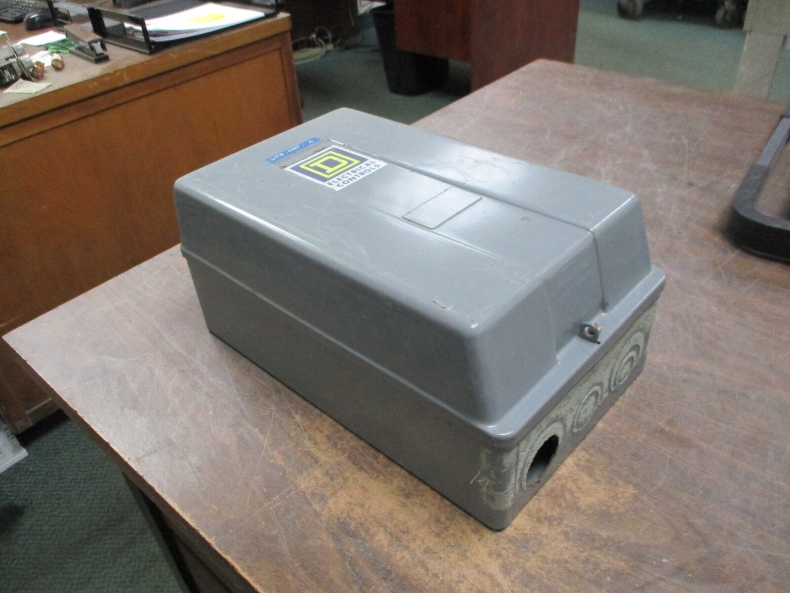 Square D Enclosed Lighting Contactor 8903 LX0 40 120V Coil 30A 600V Used