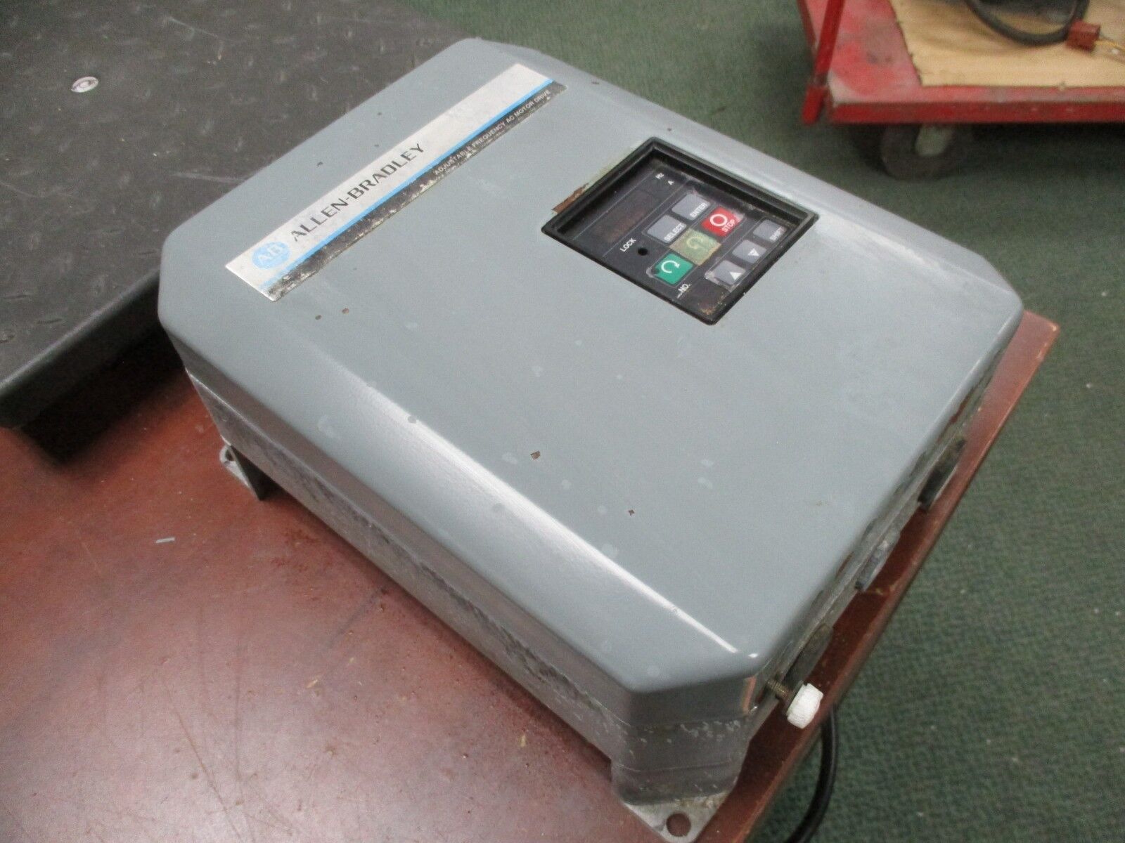 Allen-Bradley 1333 AC Drive 1333-AAB Ser. D+ 1HP 3Ph 460/415/380V Used