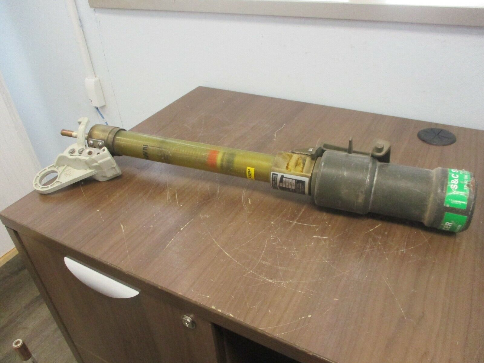 S&C Type SM L-4Z Medium Voltage Fuse 92352 14.4KV 200E 50E Refill Used