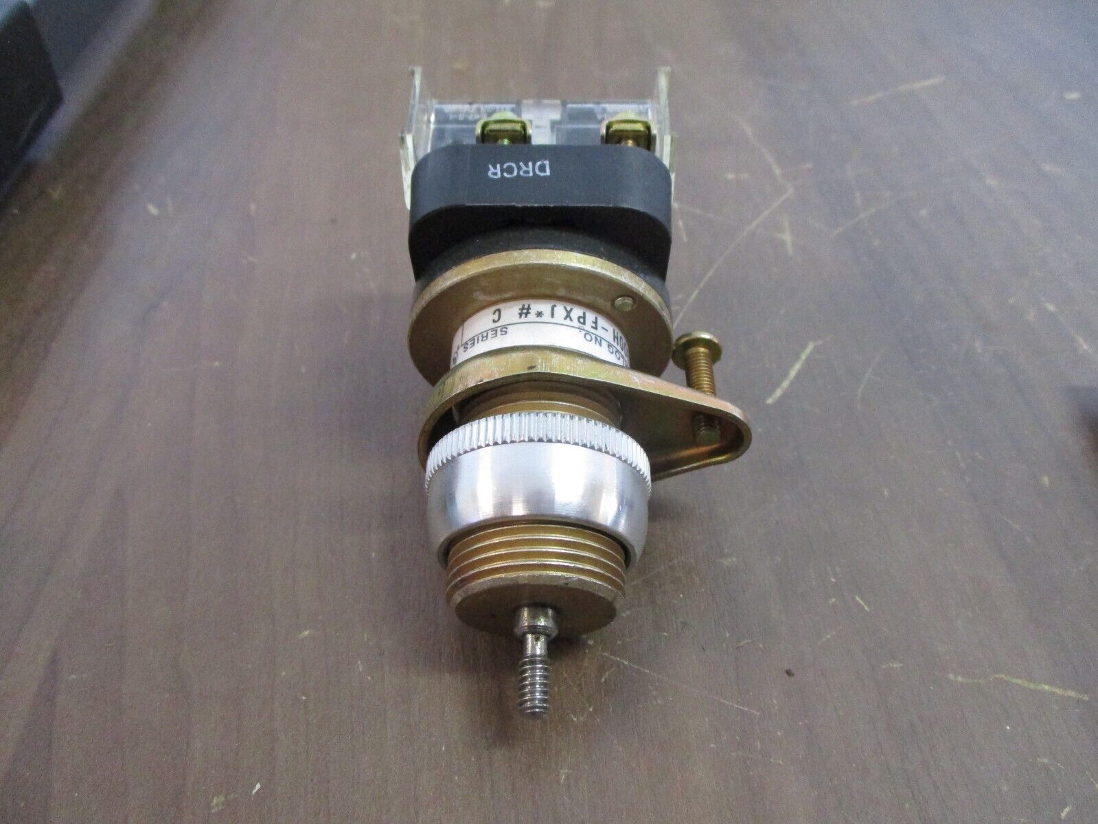 Allen-Bradley Push Button 800H-FPXJD4 Ser. C Type 7&9 w/o Cap New Surplus