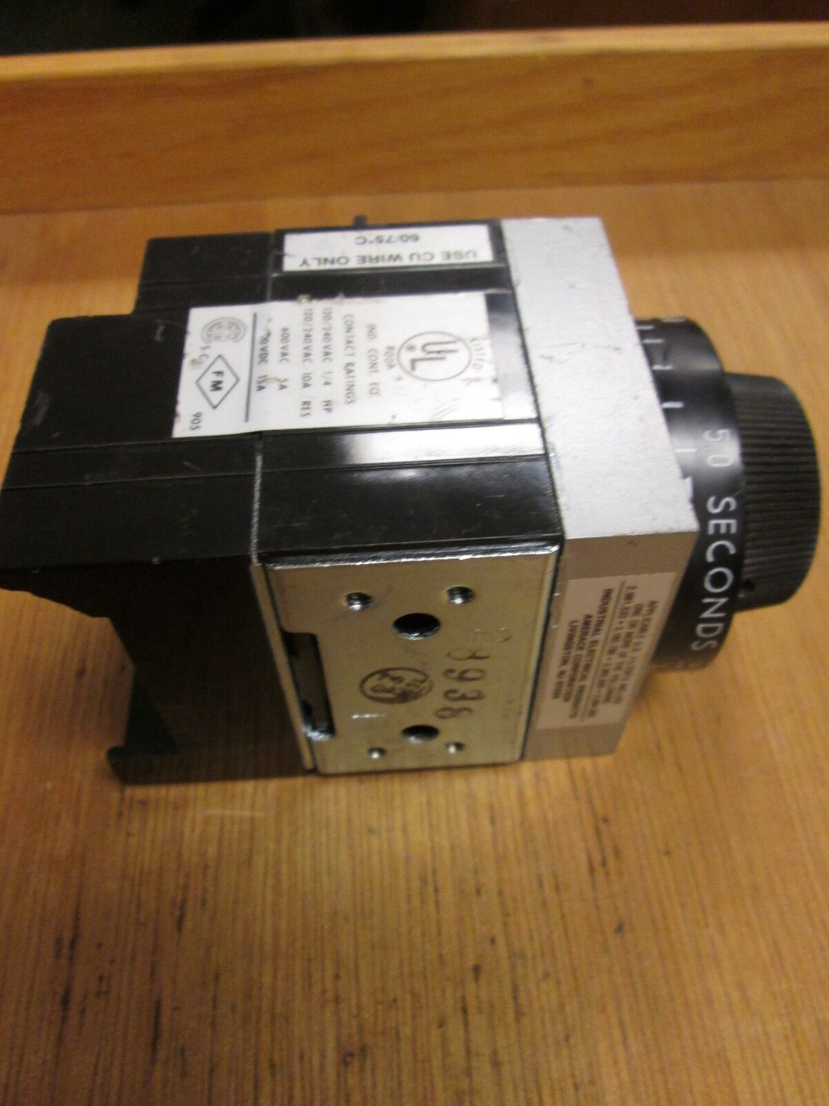 Agastat Timer 7022AB 120 V .5-5 Sec 60 Hz missing base Used