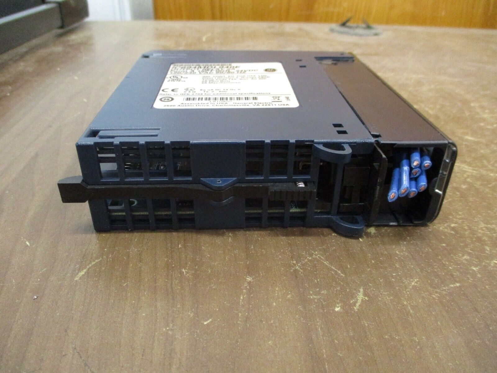 GE Fanuc Output Relay Module IC694MDL940E 16PT Isol. 24VDC 120/240VAC Used