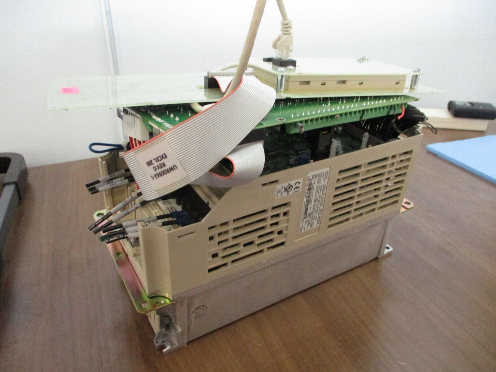 Yaskawa E7 AC Drive w/ Bypass Control CIMR-E7U45P5 7.5HP 3ph *No Cover* Used