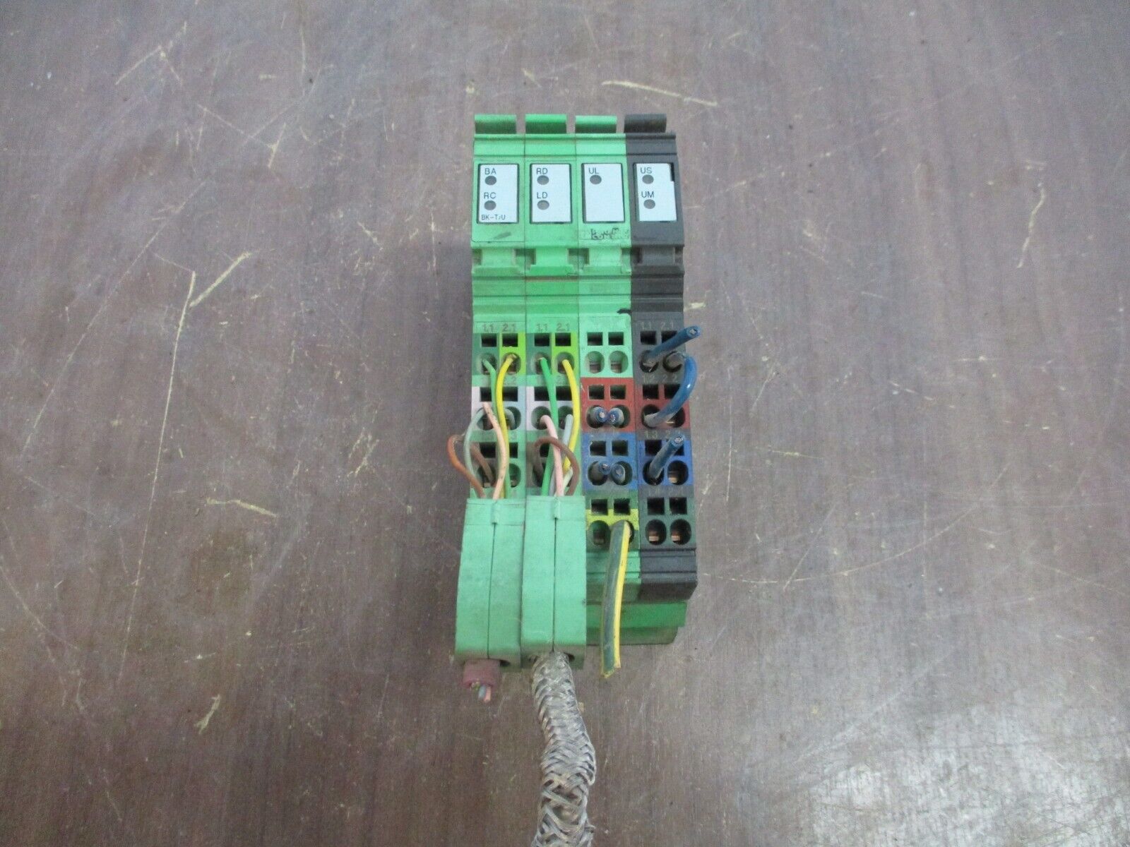 Phoenix Contact IBS IL24 BK-T/U-PAC Interbus Coupler 22861580 HW: 06 Used