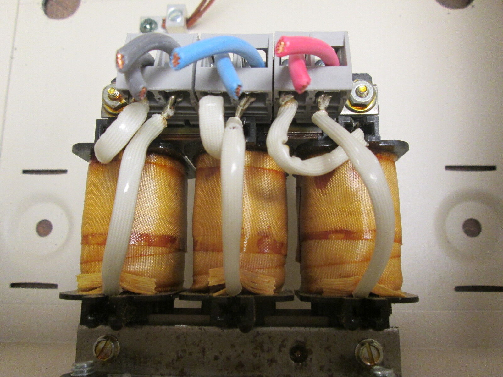 TCI KDRUL Drive Reactor KDRULA3PE01 Motor Amps: 7.6 3Ph 50/60Hz 600V 8A Used