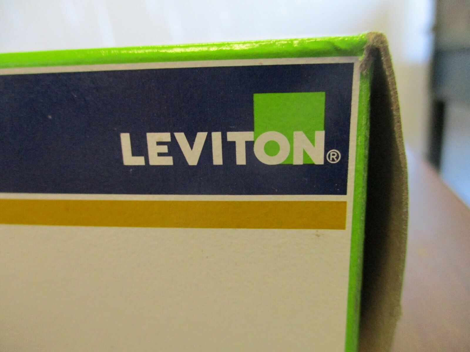 Leviton Locking Plug 2311-CY 20A 125V 2P 3W *Lot of 2* New Surplus