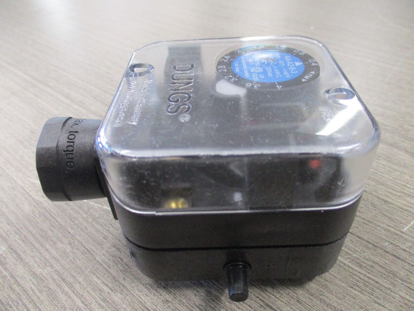 Dungs Pressure Switch 266934 AA-A2-6-3 New Surplus