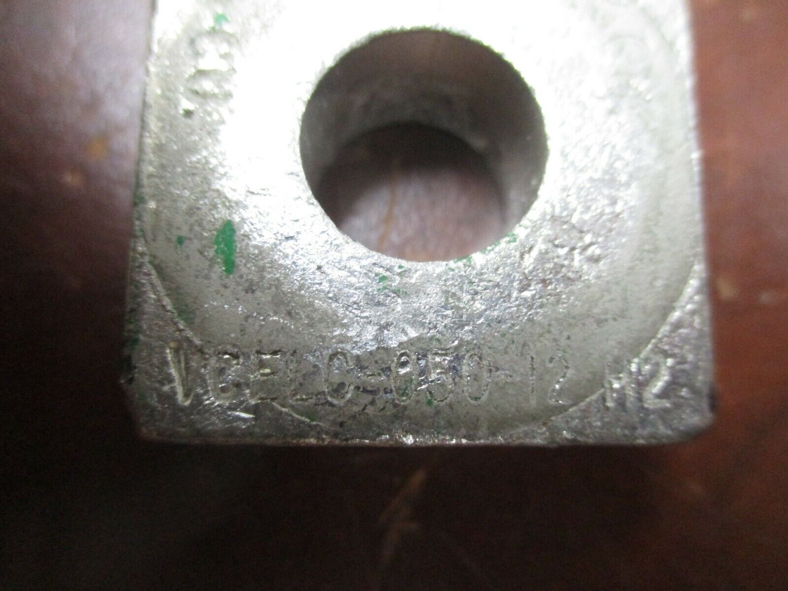 Schneider Electric Crimp Lug VCELC-050-12 H2 250-500MCM *Lot of 12* New Surplus