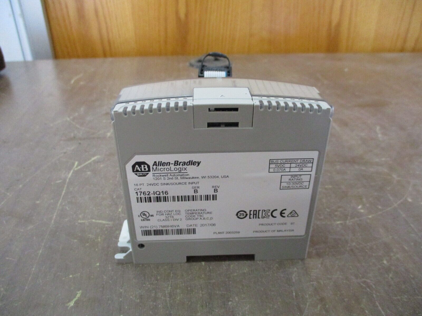 Allen-Bradley MicroLogix Sink/Source Input Module 1762-IQ16 Ser. B Rev. B 24VDC