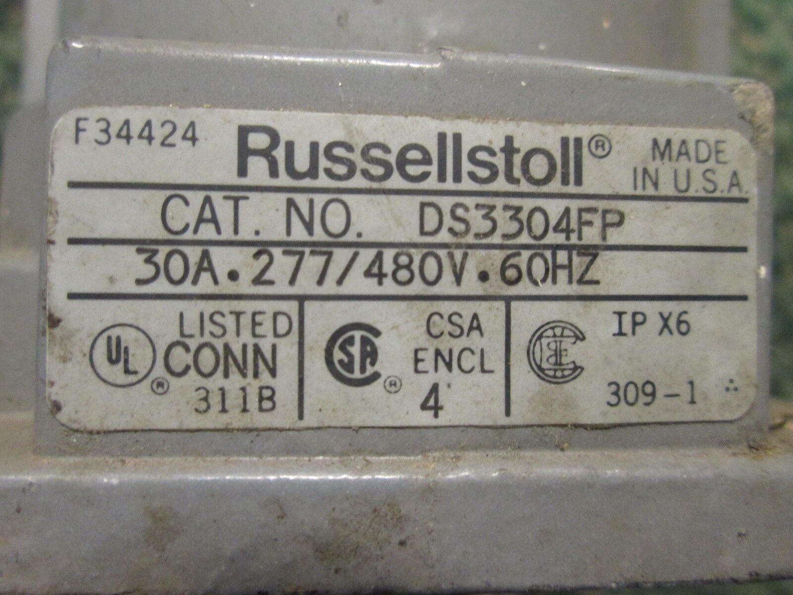 Russellstoll Receptacle DS3304FP 30A 277/480V 60Hz Nema 4 Used
