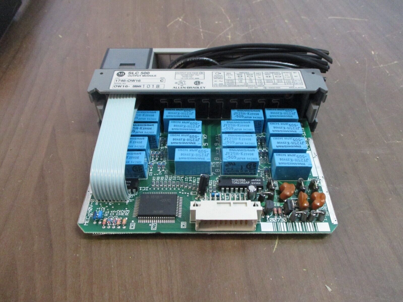 Allen-Bradley SLC 500 Output Module 1746-OW16 Ser C 10-250VAC/10-125VDC Output