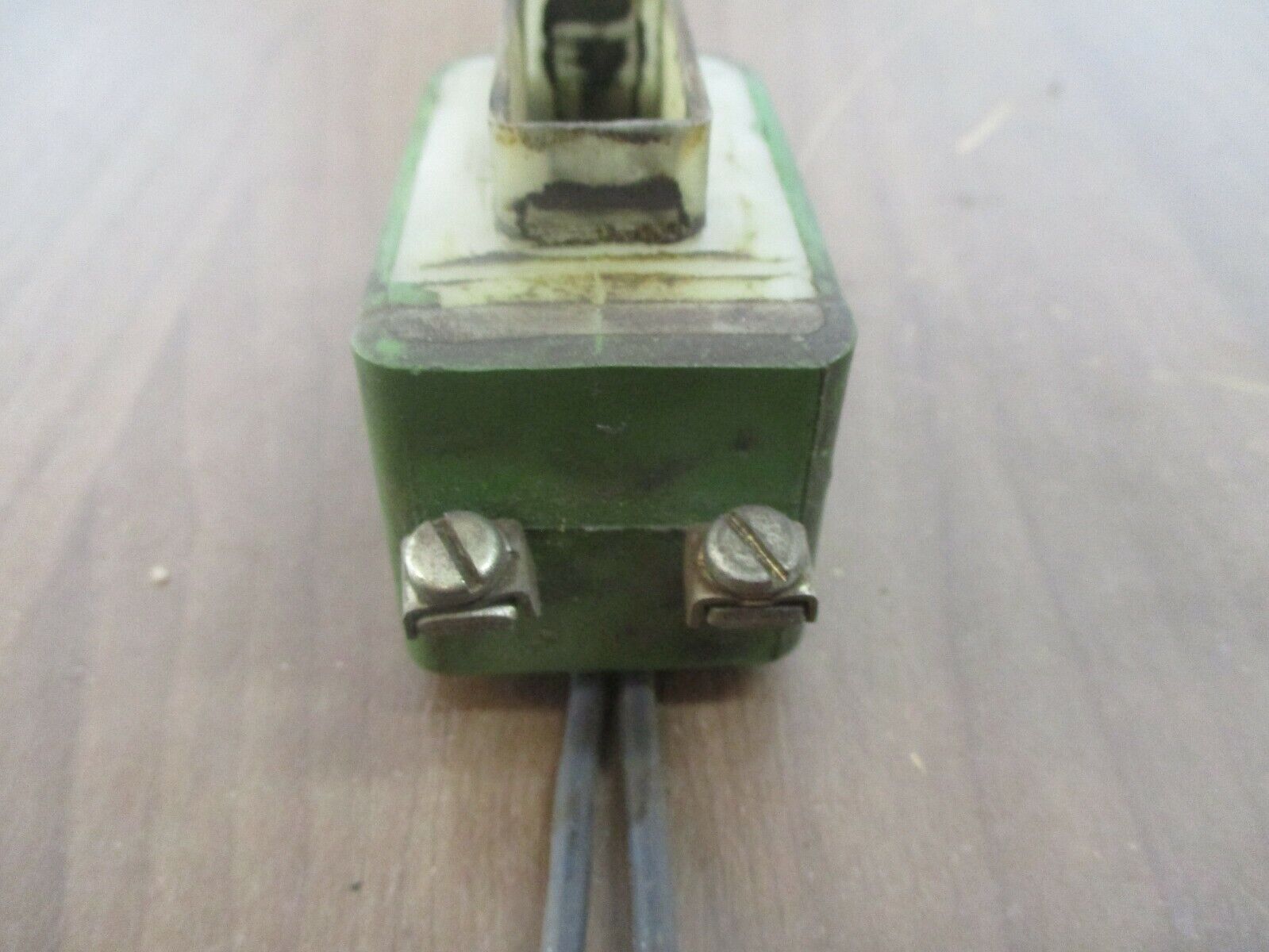 GE Magnetic Coil 15D6G3 230V 60Hz Used